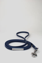 Ladda upp bild till gallerivisning, Blue lead in biothane with silver details.